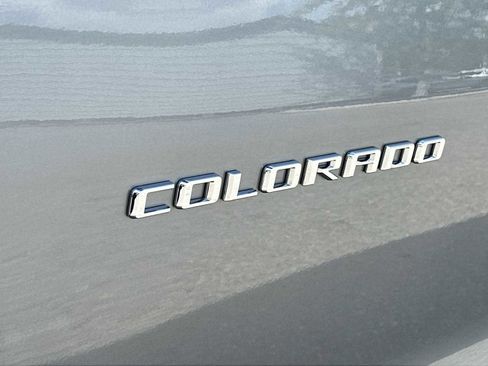 Used 2023 Chevrolet Colorado LT w/ LT Convenience Package II RWD image 11
