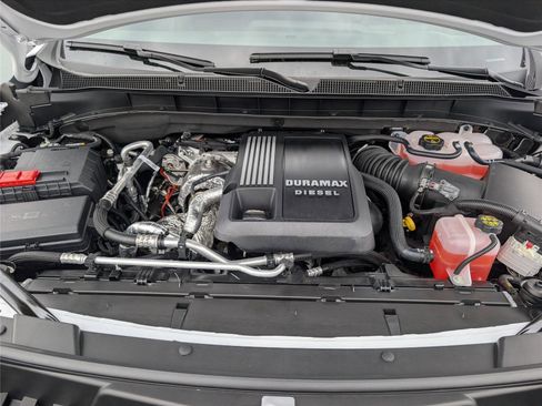 New 2026 Chevrolet Tahoe Z71 w/ Z71 Off-Road Package AWD/4WD image 9