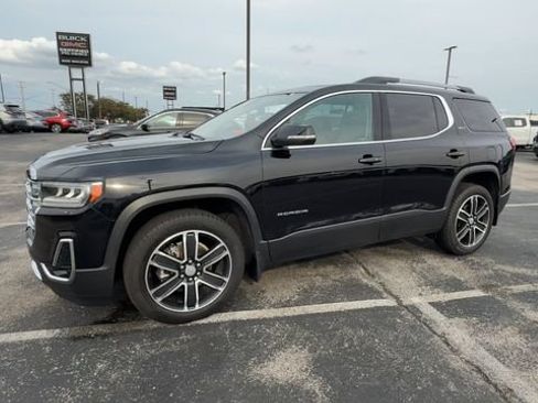 Used 2023 GMC Acadia SLT w/ Preferred Package AWD/4WD image 4