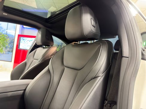 Used 2022 BMW 230i Coupe w/ Convenience Package image 17