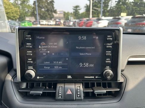 Used 2021 Toyota RAV4 XLE Premium image 23