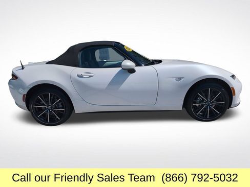 Used 2024 MAZDA MX-5 Miata Grand Touring RWD image 7