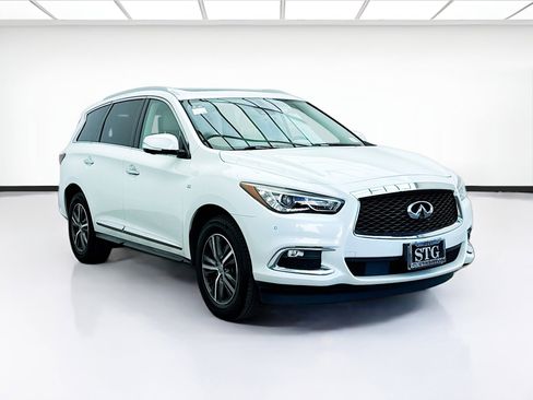 Used 2019 INFINITI QX60 Luxe w/ Essential Package image 3
