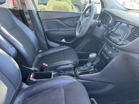 Used 2022 Buick Encore Preferred w/ Safety Package FWD image 4