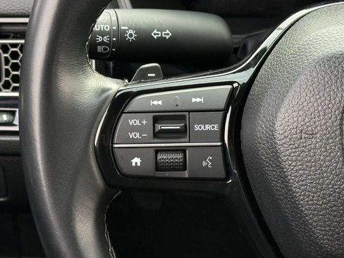 Used 2025 Honda Civic Sport image 14