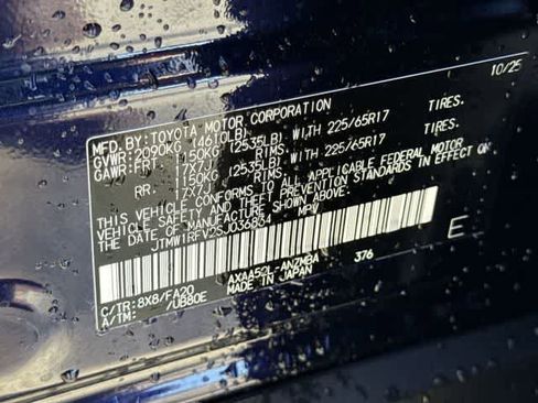 Used 2025 Toyota RAV4 XLE w/ Convenience Package image 28