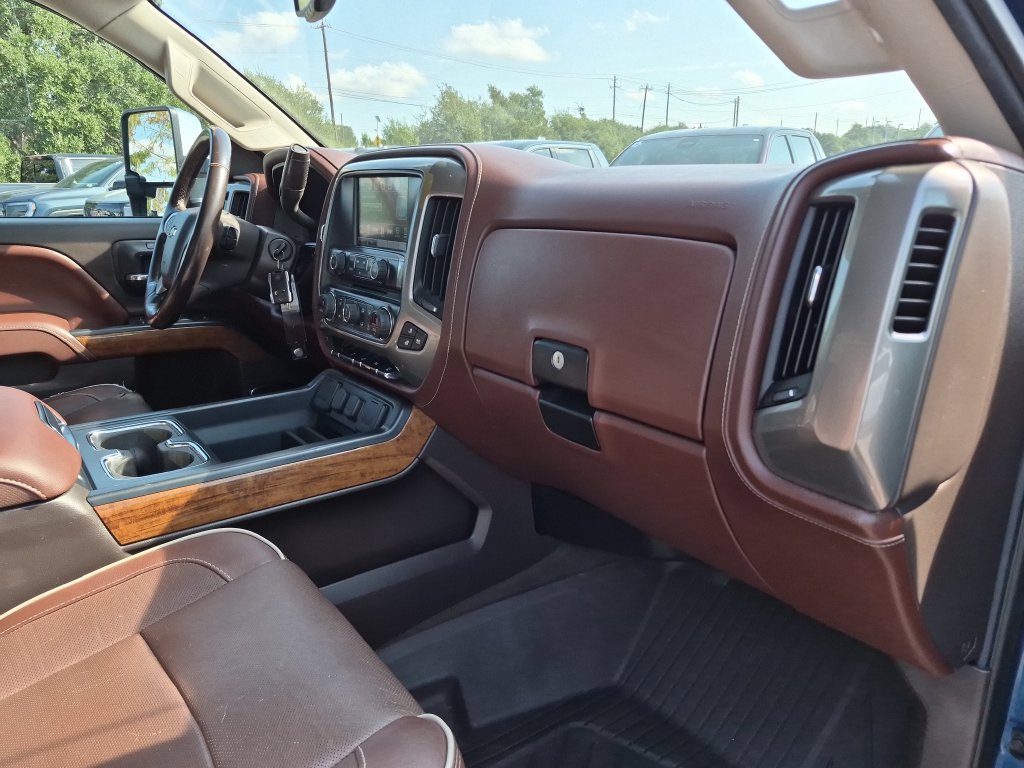 Used 2016 Chevrolet Silverado 2500 High Country AWD/4WD image 36