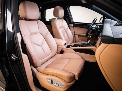 Certified 2021 Porsche Macan S AWD/4WD image 29