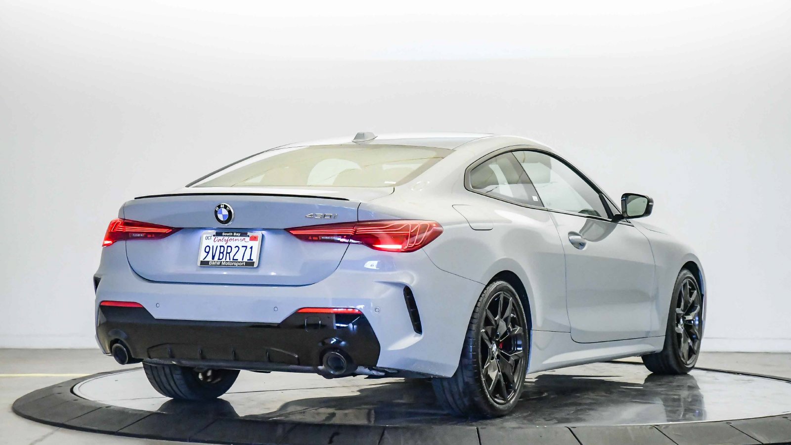 Used 2026 BMW 430i Coupe w/ M Sport Package RWD image 5