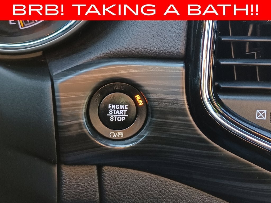 Used 2020 Jeep Grand Cherokee Altitude AWD/4WD image 15