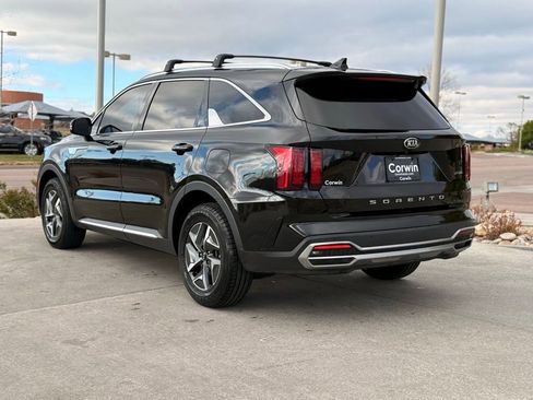 Used 2021 Kia Sorento S FWD image 5