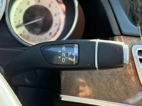 Used 2015 Mercedes-Benz E 350 4MATIC Sedan image 24