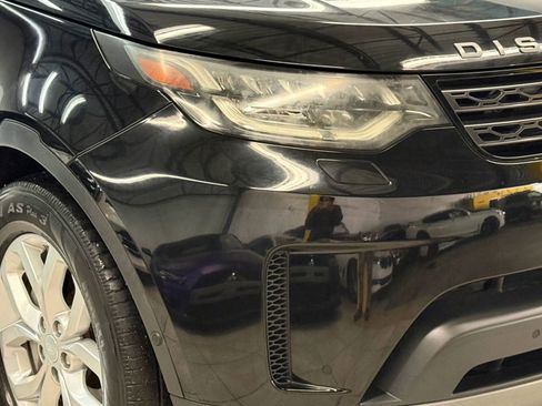 Used 2020 Land Rover Discovery SE image 6