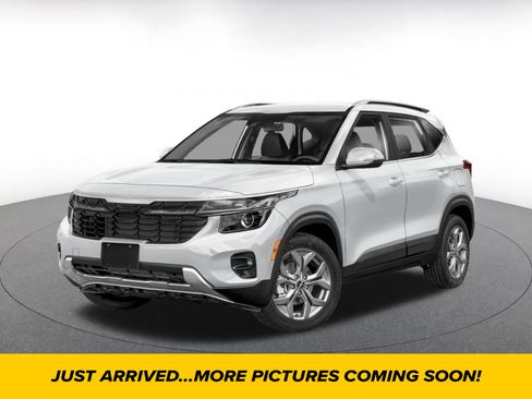 Used 2025 Kia Seltos S FWD image 1