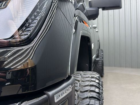 Used 2025 GMC Sierra 3500 Denali w/ Denali Reserve Package image 13