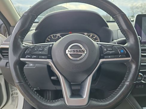 Used 2022 Nissan Altima 2.5 Platinum image 10