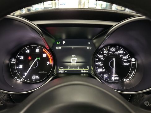 Used 2018 Alfa Romeo Giulia Ti w/ TI Leather Package image 17
