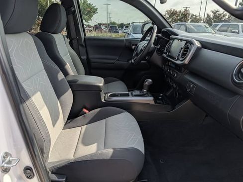 Used 2023 Toyota Tacoma TRD Sport AWD/4WD image 28