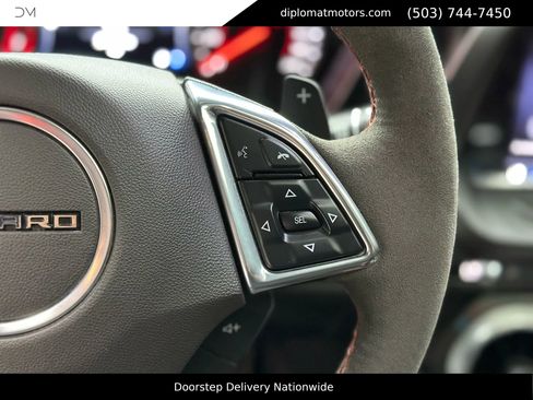 Used 2019 Chevrolet Camaro ZL1 image 34
