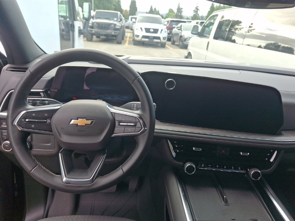 Certified 2026 Chevrolet Suburban LS w/ LPO, Dark Essentials Package AWD/4WD image 13