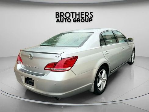 Used 2007 Toyota Avalon XLS image 8