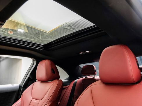 Used 2024 BMW 230i Coupe w/ Convenience Package image 5