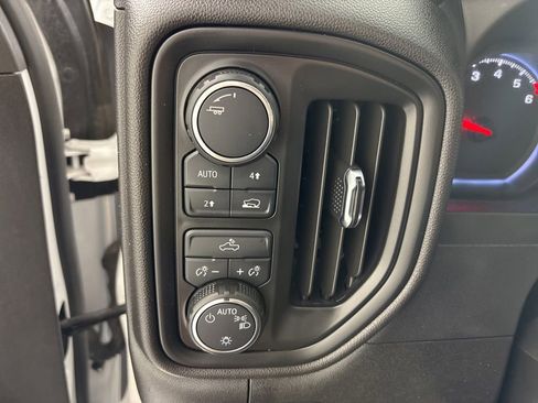 Used 2025 Chevrolet Silverado 1500 Custom AWD/4WD image 36