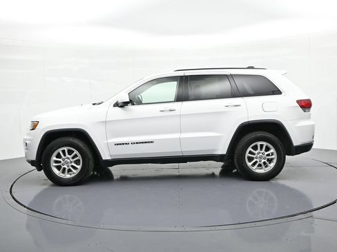 Used 2020 Jeep Grand Cherokee Laredo AWD/4WD image 9