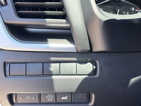 New 2026 Nissan Rogue SV AWD/4WD image 31