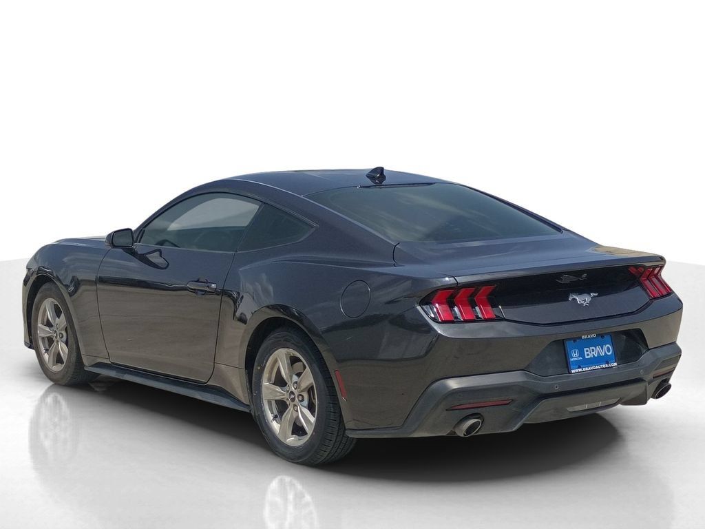 Used 2024 Ford Mustang Coupe RWD image 8