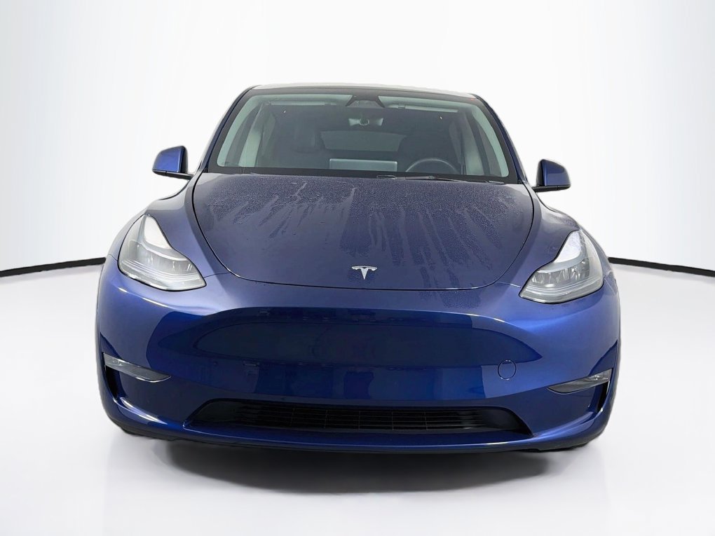 Used 2024 Tesla Model Y Long Range AWD/4WD image 2