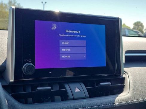 Used 2025 Toyota RAV4 XLE image 24