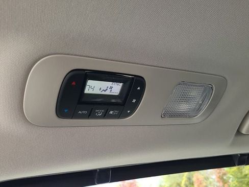 New 2026 Honda Odyssey Touring image 11