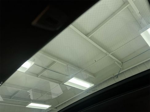 Used 2019 BMW M550i xDrive w/ Premium Package image 19