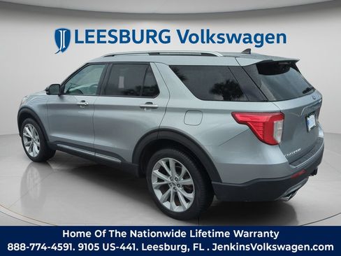 Used 2022 Ford Explorer Platinum w/ Equipment Group 601A AWD/4WD image 9