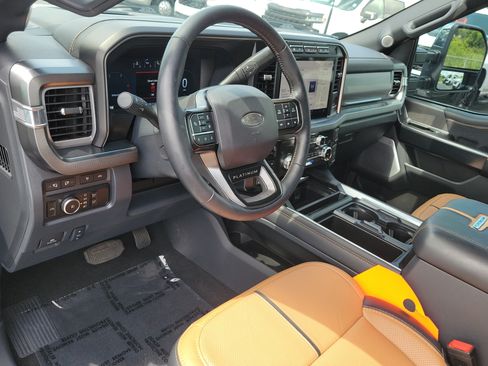 Certified 2024 Ford F250 Platinum w/ FX4 Off-Road Package AWD/4WD image 21