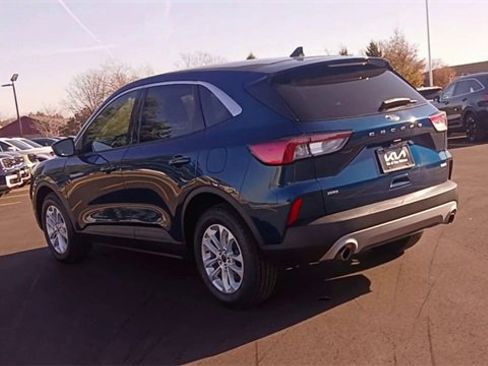 Used 2020 Ford Escape SE image 9
