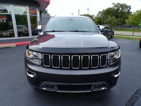 Used 2019 Jeep Grand Cherokee Limited AWD/4WD image 2