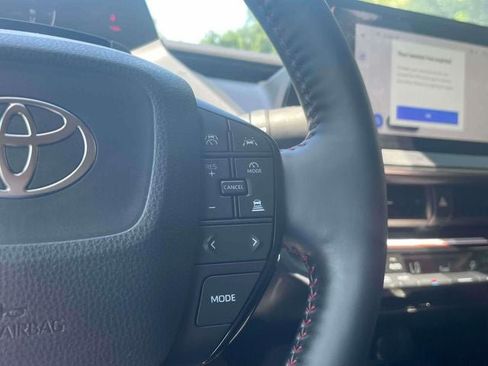 Certified 2025 Toyota Prius Plug-In Hybrid FWD image 23
