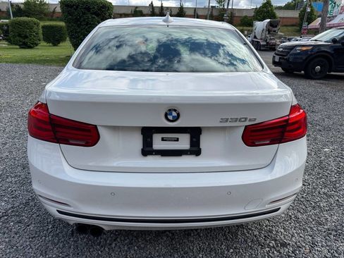 Used 2017 BMW 330e RWD image 6