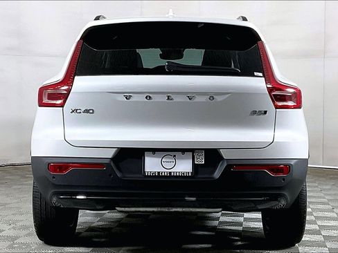 New 2026 Volvo XC40 B5 Plus w/ Protection Package Premier AWD/4WD image 3