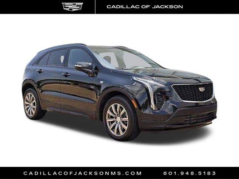 Certified 2023 Cadillac XT4 Sport FWD image 6