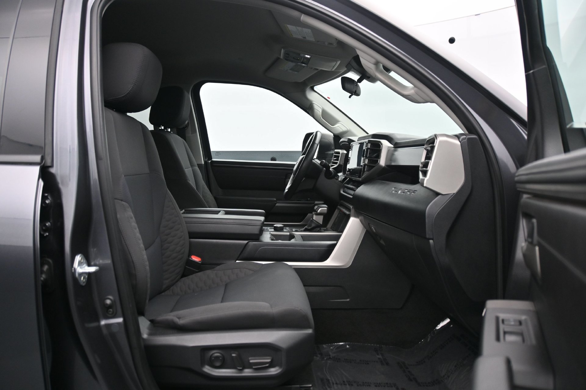 Used 2023 Toyota Tundra SR5 AWD/4WD image 13
