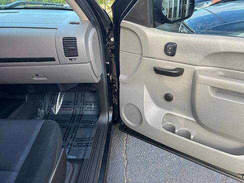 Used 2012 Chevrolet Silverado 1500 W/T RWD image 28