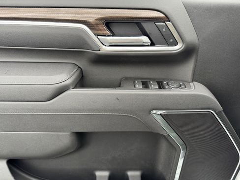 New 2025 Chevrolet Silverado 2500 LT w/ Z71 Chrome Sport Edition image 10