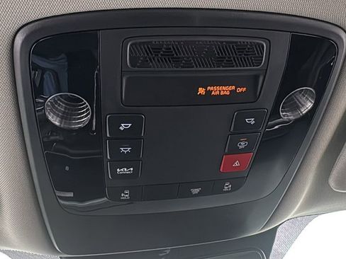 New 2026 Kia Carnival image 31