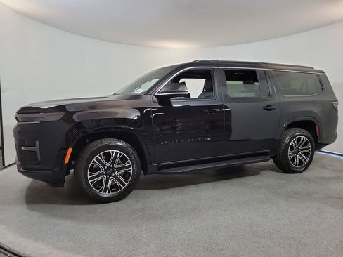 New 2026 Jeep Grand Wagoneer L 4WD image 3