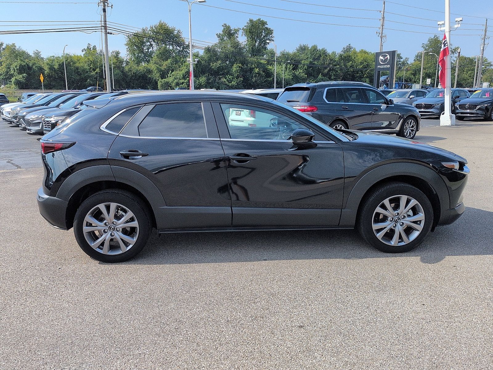 Used 2024 MAZDA CX-30 AWD 2.5 S w/ Preferred Package image 2