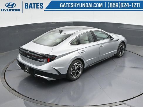 New 2025 Hyundai Sonata SEL image 42