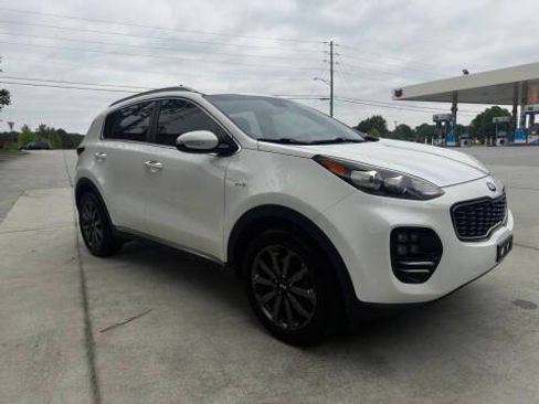 Used 2018 Kia Sportage EX AWD/4WD image 3